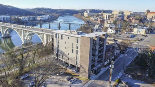 602-608 W Hill Ave, Knoxville, TN, 37902-2705 | Card Image
