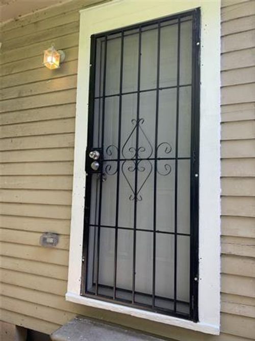 b-435 6th St, Gretna, LA, 70053-5427 | Card Image