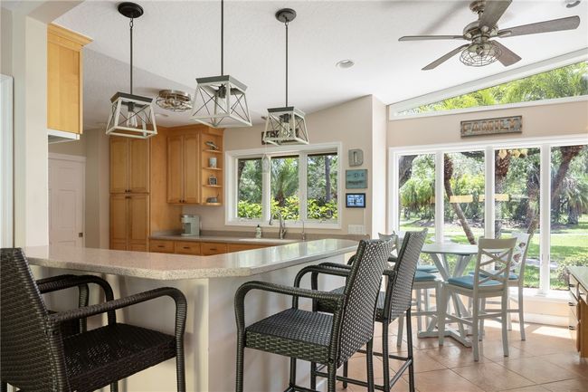 548 Cross Creek Cir, House other with 3 bedrooms, 3 bathrooms and null parking in Sebastian FL | Image 8