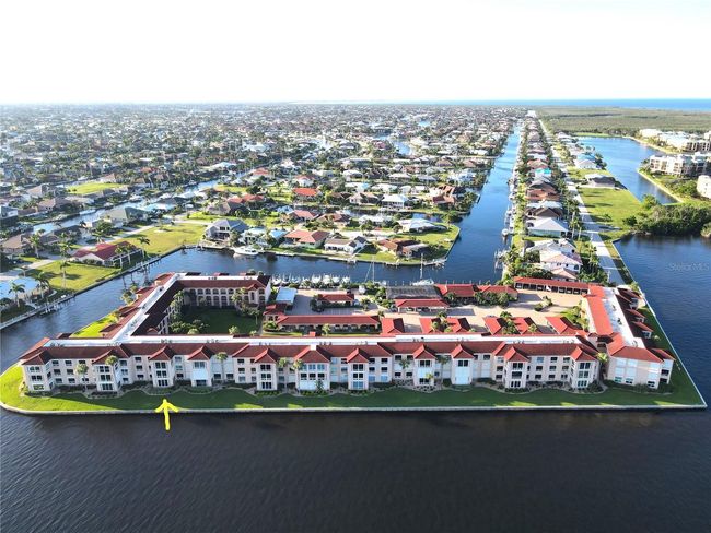 APT-9B - 1 Colony Point Dr, Condo with 2 bedrooms, 2 bathrooms and null parking in PUNTA GORDA FL | Image 5