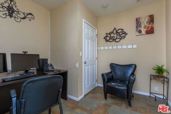 6953 Enfield Ave, House other with 4 bedrooms, 4 bathrooms and 2 parking in Reseda CA | Image 14
