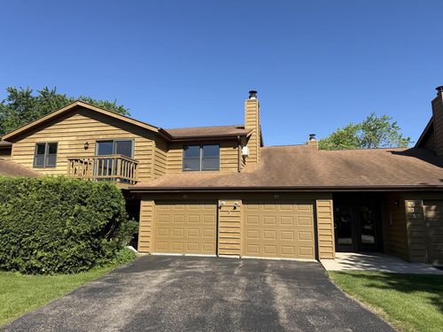 83-975 Manor Drive, NEENAH, WI, 54956 | Card Image
