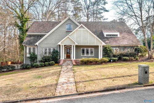 211 Alpine Vw, Gadsden, AL, 35901-5331 | Card Image