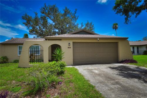 11990 104th Ave, LARGO, FL, 33778-3523 | Card Image