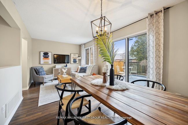 132 Timber Mill Ave, House attached with 3 bedrooms, 2 bathrooms and 1 parking in Whitby ON | Image 8