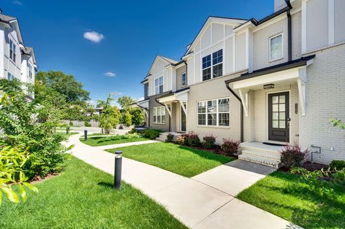 7106 Westside Cir, Nashville, TN, 37205-2677 | Card Image