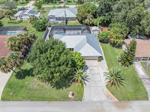 1466 5th St, Vero Beach, FL, 32962-2115 | Card Image