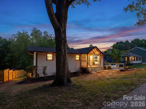 3320 Winterfield Pl, Charlotte, NC, 28205-5939 | Card Image