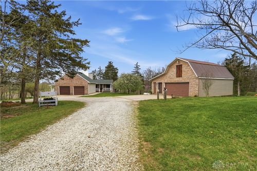 7553 Coffin Station Rd, Springfield, OH, 45502-6900 | Card Image