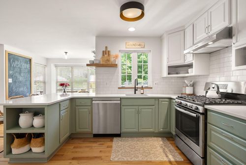 17276 Magic Mountain Dr, ROUND HILL, VA, 20141-2486 | Card Image