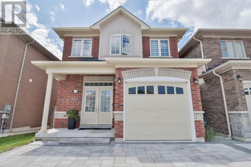 434 Ritas Avenue, Newmarket (Summerhill Estates), ON, L3X2N1 | Card Image