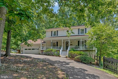 6285 Snowfox Ln, Broad Run, VA, 20137-1950 | Card Image