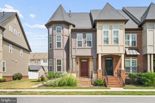 1142 Holden Rd, FREDERICK, MD, 21701-3427 | Card Image