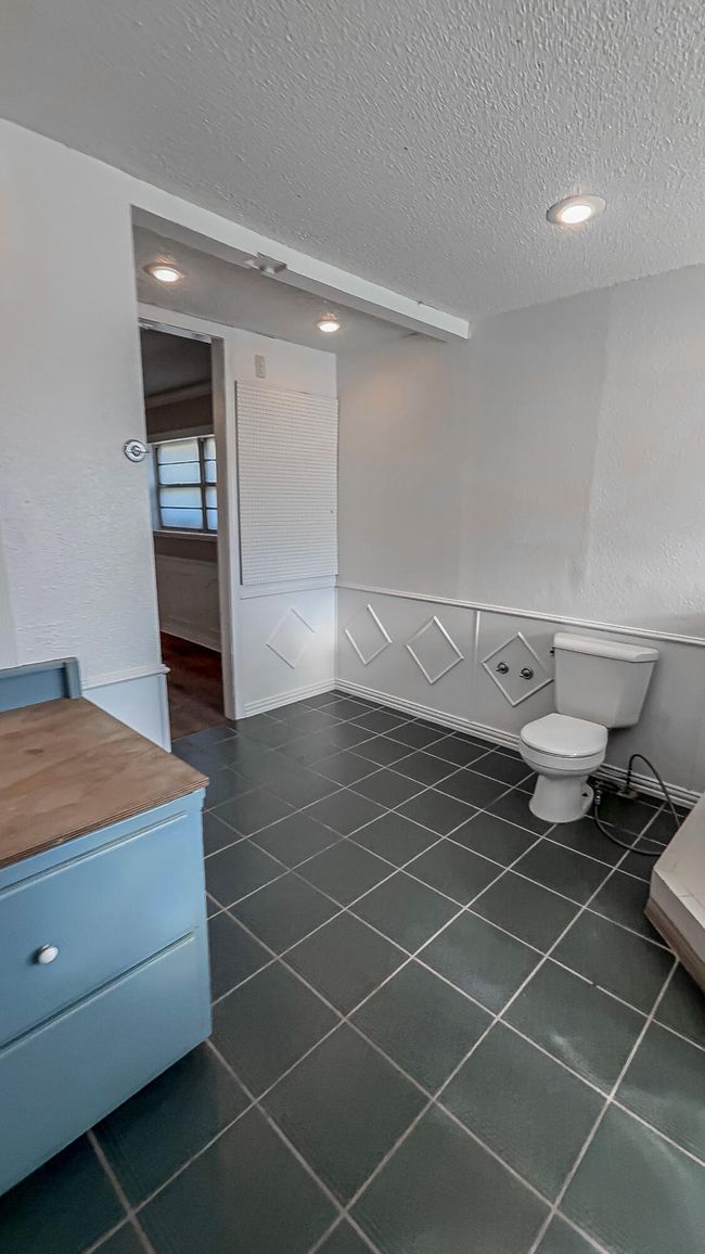 1690 W Us Highway 70, House other with 4 bedrooms, 5 bathrooms and null parking in Plainview TX | Image 35