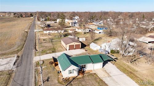 101 Sterling Dr, Moro, IL, 62067-1717 | Card Image