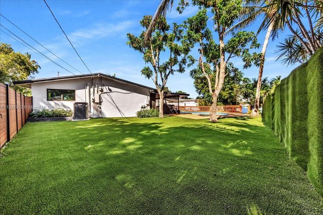 5890 Sw 13 Th St, House other with 4 bedrooms, 3 bathrooms and null parking in Plantation FL | Image 27