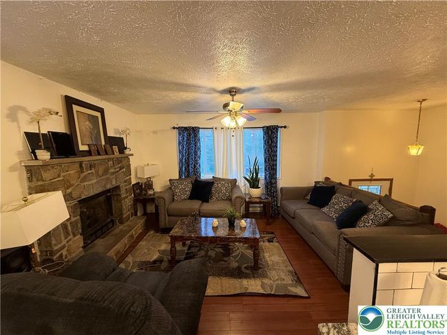 6302 Ventnor Dr, House other with 4 bedrooms, 2 bathrooms and null parking in Coolbaugh Twp PA | Image 7