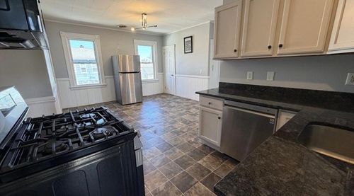 3-70 Vale St, Worcester, MA, 01604-4818 | Card Image