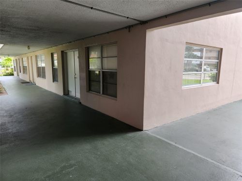 2901 Nw 47th Ter, Lauderdale Lakes, FL, 33313-1786 | Card Image