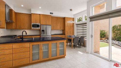10884 Kimball Pl, Tustin, CA, 92782-1306 | Card Image