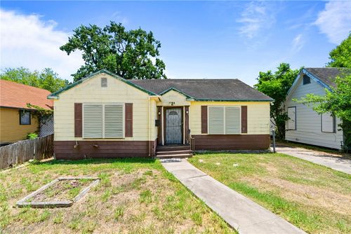 425 Ohio Ave, Corpus Christi, TX, 78404-1726 | Card Image