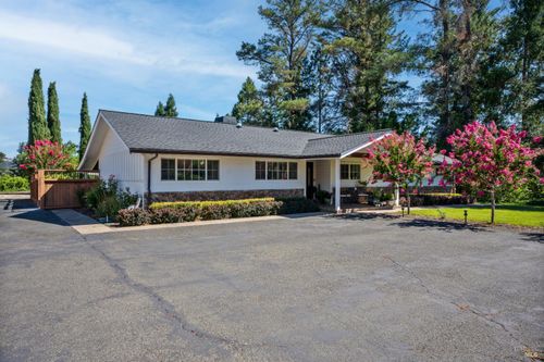 940 Bel Arbres Dr, Redwood Valley, CA, 95470 | Card Image
