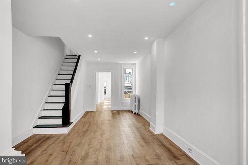 1649 N 9th St, READING, PA, 19604-1702 | Card Image