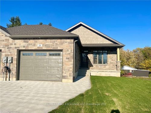 21 Nyah Crt, Tiverton, ON, N0G2T0 | Card Image