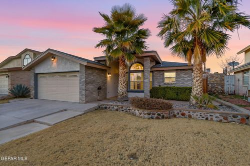 11851 Stone Castle Dr, El Paso, TX, 79936-2621 | Card Image