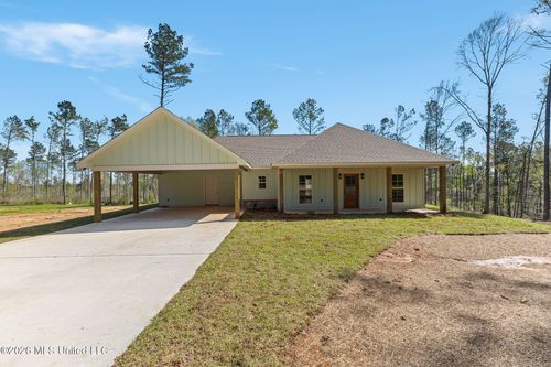 529 Shirley Sanford Rd, Seminary, MS, 39479-8917 | Card Image