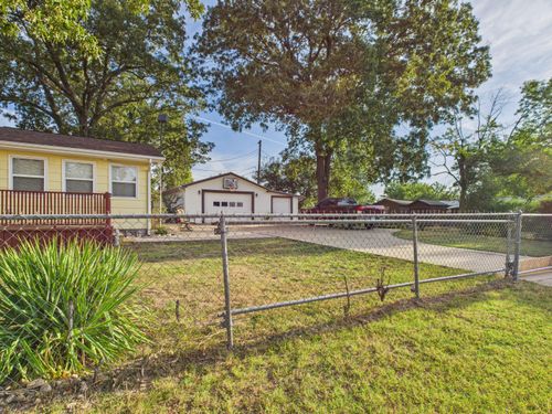 213 Glenview St, Harrison, AR, 72601-1858 | Card Image