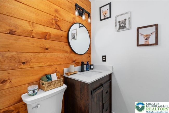 64 Autumn Ln, House other with 3 bedrooms, 2 bathrooms and null parking in Jim Thorpe PA | Image 32
