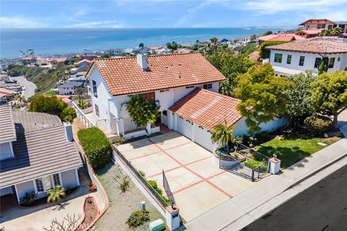 900 Avenida Salvador, San Clemente, CA, 92672-2323 | Card Image