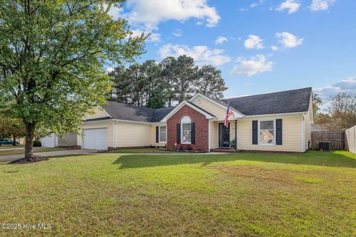 304 Fall Dr, Jacksonville, NC, 28540-9198 | Card Image