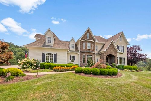 3530 Pleasant Valley Dr, Catlettsburg, KY, 41129-8020 | Card Image