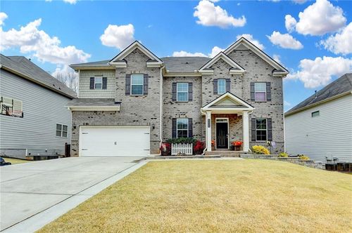 5525 Mirror Lake Dr, Cumming, GA, 30028-7228 | Card Image