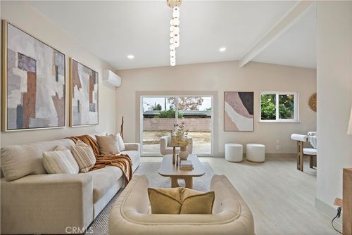 1042 Vineland Ave, La Puente, CA, 91746-1216 | Card Image