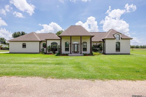 39518 Lakota Ln, Denham Springs, LA, 70706-0493 | Card Image