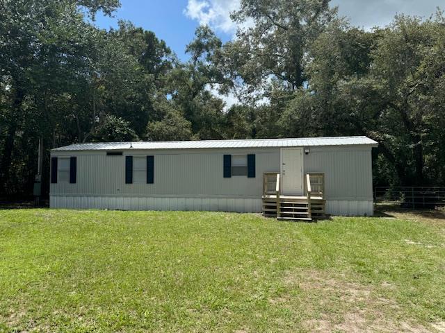 166th St, Trenton, FL 32693