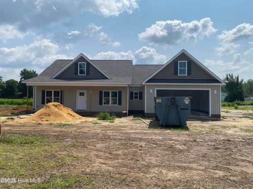 9643 Hinnant Edgerton Rd, Kenly, NC, 27542-7693 | Card Image