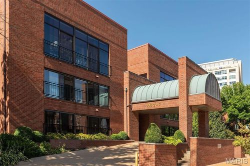 apt-107-4554 Laclede Ave, Saint Louis, MO, 63108-2145 | Card Image