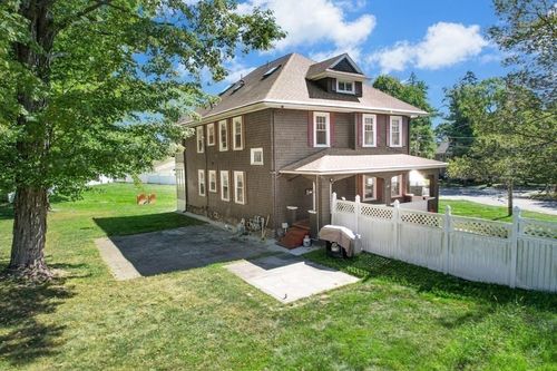 612 Grove St, Worcester, MA, 01605-3123 | Card Image