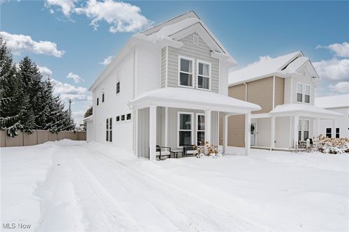 3580 Gerome Ct, Cleveland, OH, 44105-1414 | Card Image