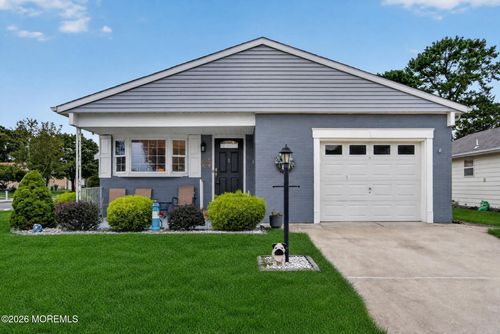 1 Pechanga St, Toms River, NJ, 08757-5762 | Card Image