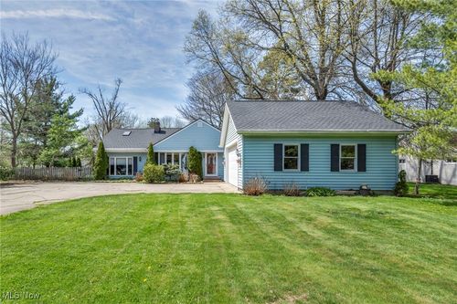 10712 Chillicothe Rd, Kirtland, OH, 44094-5101 | Card Image