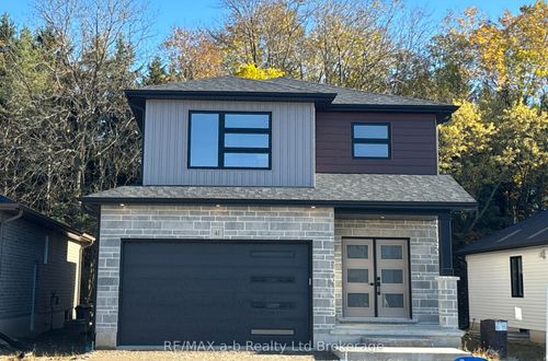 41 Cash Cres, Ingersoll, ON, N5C0E2 | Card Image