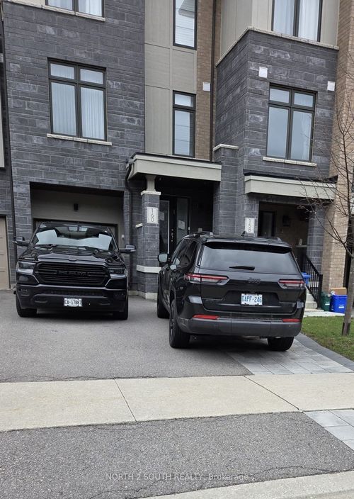 160 Tango Cres, Newmarket, ON, L3X0K5 | Card Image