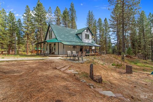 12 N Meadow Creek Rd, Idaho City, ID, 83631-4136 | Card Image