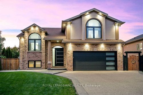 {{alt}} | Card Image