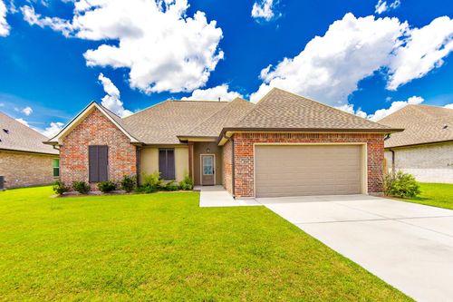 158 Pond Dr, Thibodaux, LA, 70301-8443 | Card Image